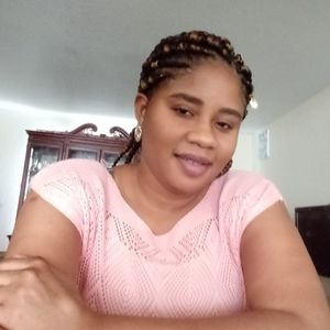 Meet your Posher, Phenise